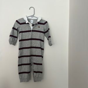 BABY GAP 12-18 month grey onesie with red and navy strips